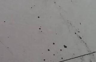 瓷磚上的污漬該怎么清潔呢？